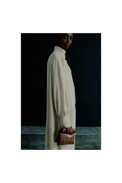 Look 16